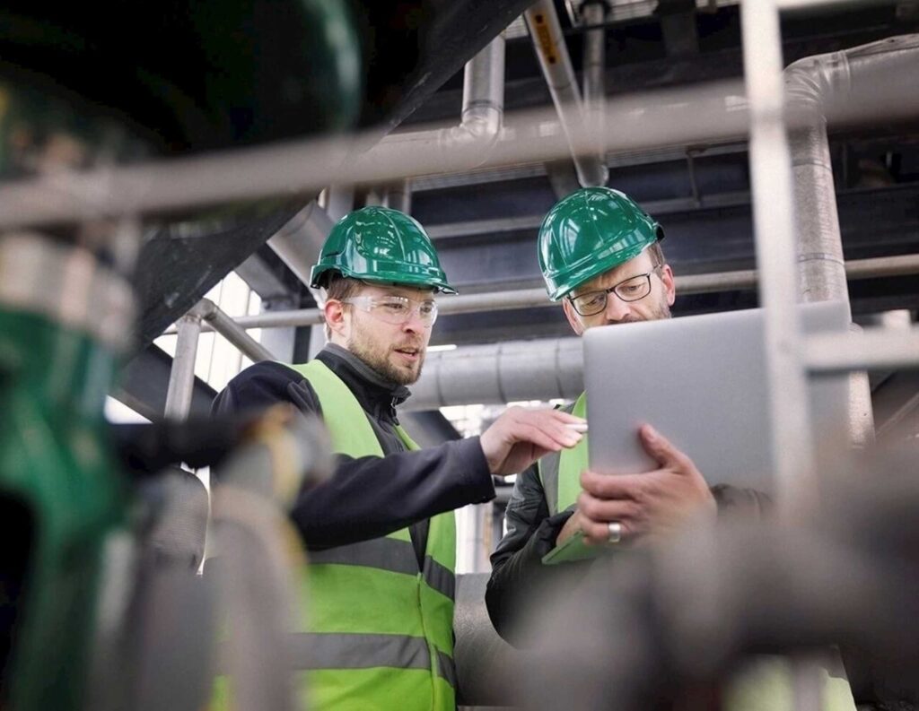 Mechanical Team discussing